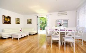 Apartments Vekic